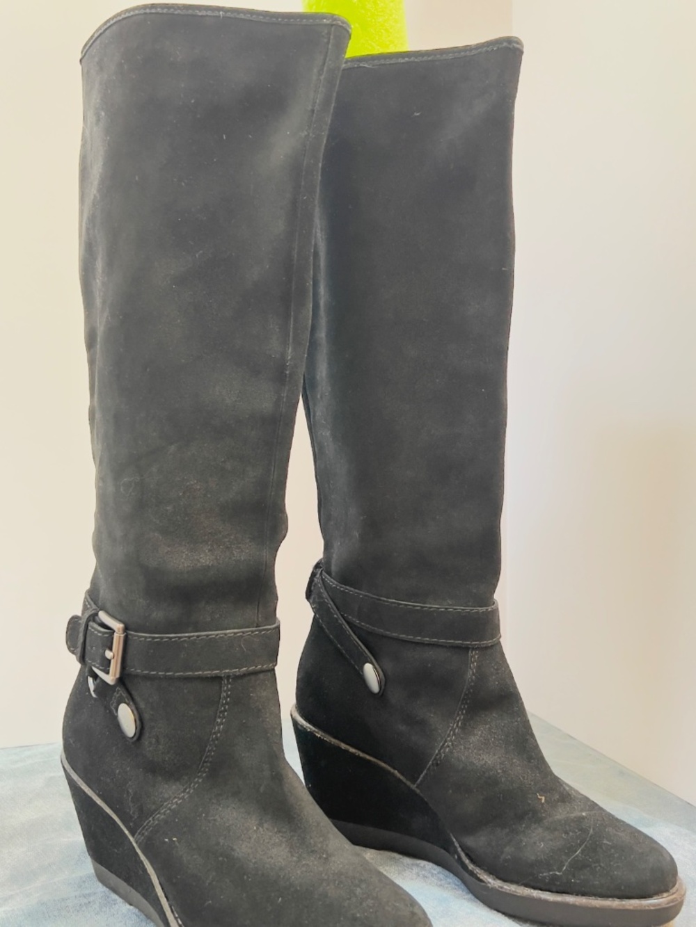 Coach Candid Black Suede Edge Knee High Boots wit Side Buckle, Like New, Size 7B